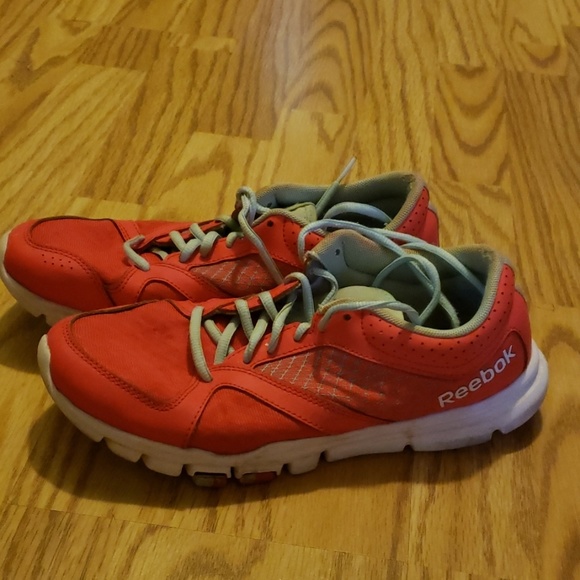 Women's Reebok Running shoes - Picture 2 of 2